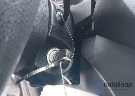 2006 Ford Escape S z USA, uszkodzony, nr VIN 1FMCU0F77HUC62443